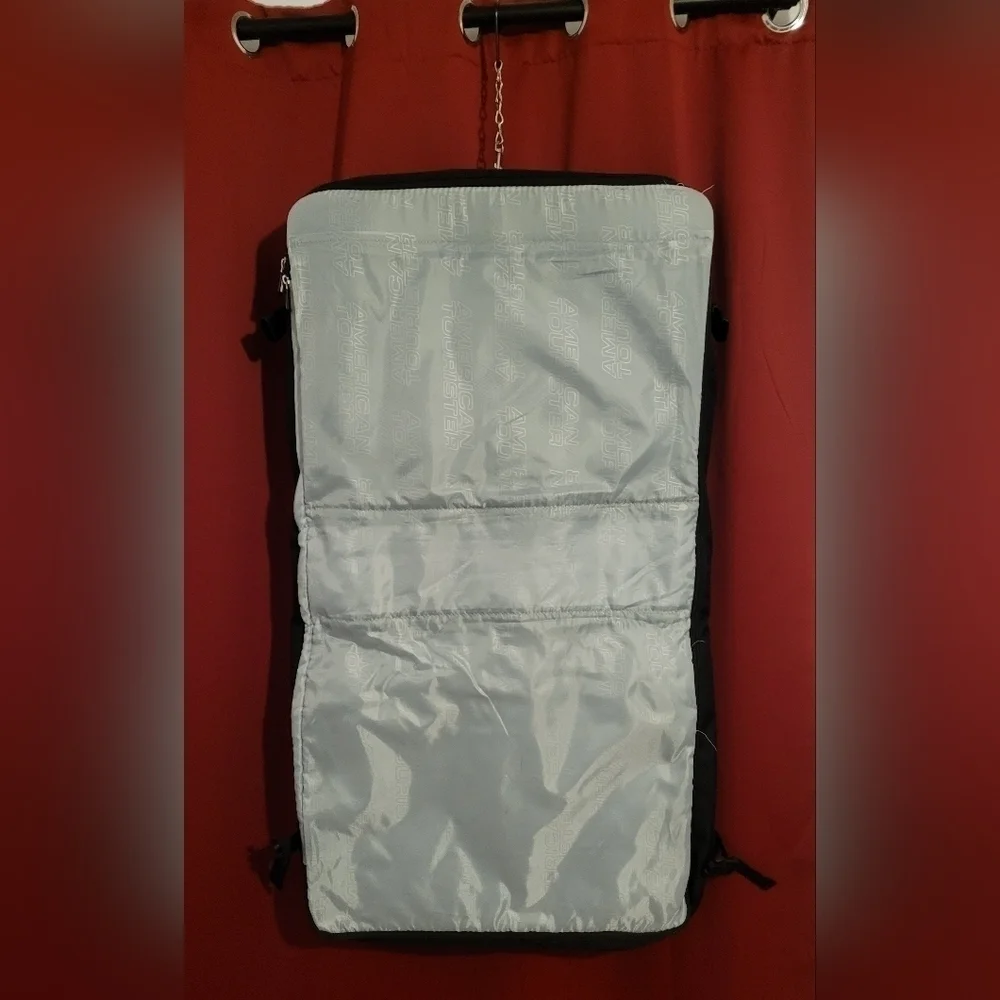 American Tourister Garment Bag Black​​​